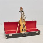 1733 4356 Nyckelharpa